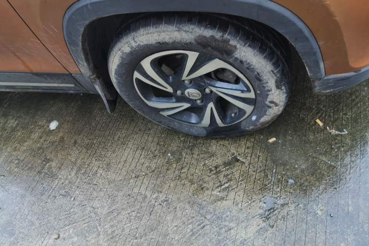 Used Baojun 510 2017 1.5L Manual Luxury Model Right Front Wheel Hub