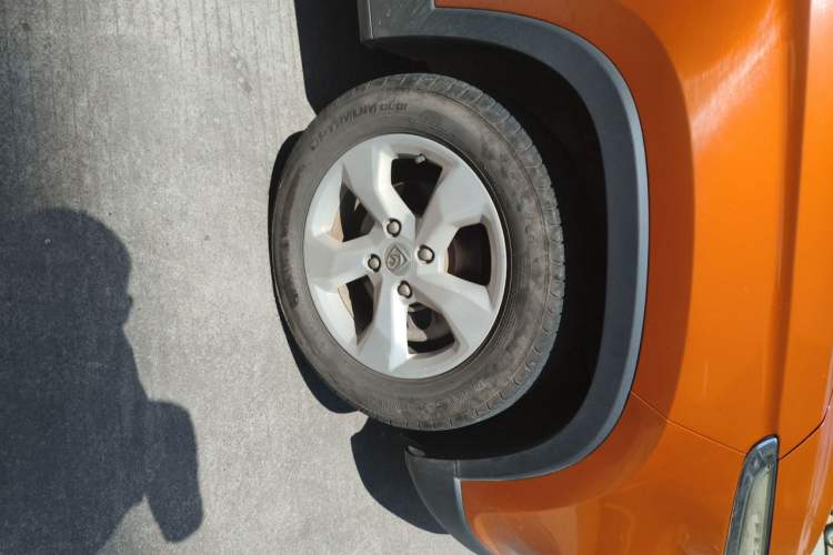 Used Baojun 510 2017 1.5L Manual Fashion Model Right Front Wheel Hub