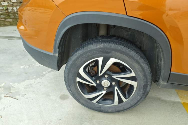 Used Baojun 510 2017 1.5L Automatic Luxury Model Right Rear Wheel Hub