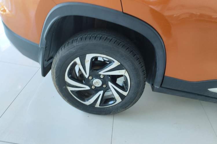 Used Baojun 510 2017 1.5L Automatic Luxury Model Right Rear Wheel Hub