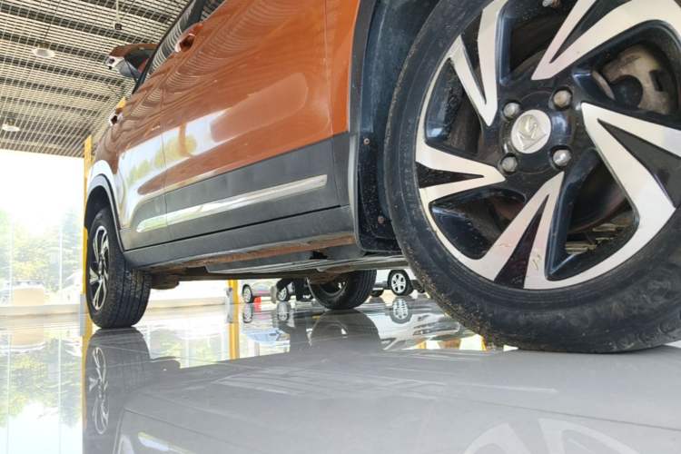Used Baojun 510 2017 1.5L Automatic Luxury Model Right Side Sill