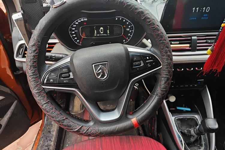Used Baojun 510 2017 1.5L Manual Fashion Model Steering Wheel
