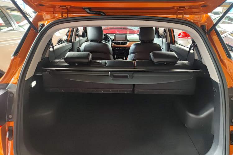 Used Baojun 510 2017 1.5L Automatic Luxury Model Trunk
