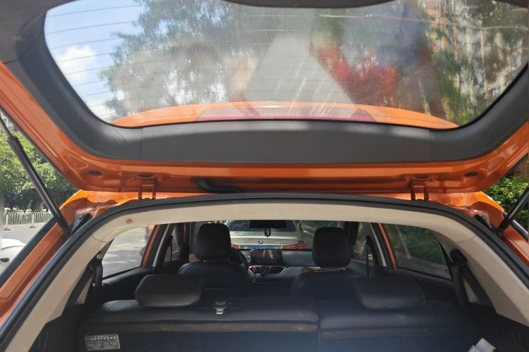 Used Baojun 510 2017 1.5L Automatic Fashion Model Trunk