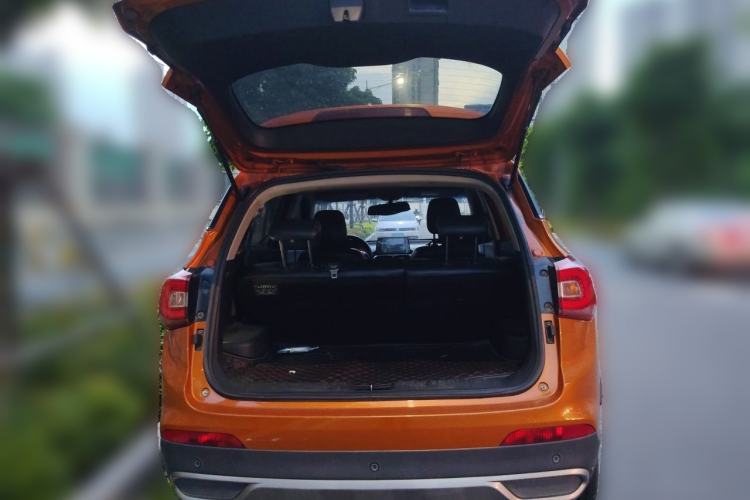 Used Baojun 510 2017 1.5L Manual Fashion Model Trunk