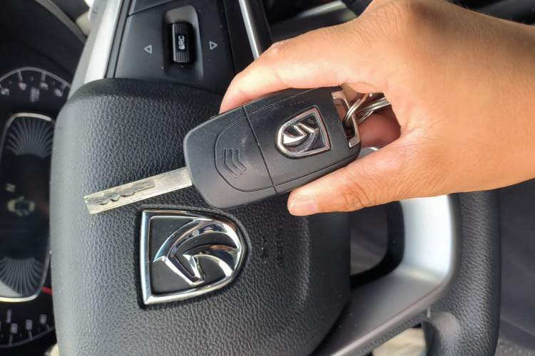 Used Baojun 510 2017 1.5L Automatic Fashion Model Vehicle Key