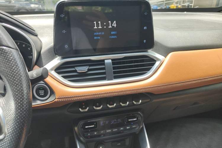 Used Baojun 510 2017 1.5L Manual Luxury Model Audio And AC Panel