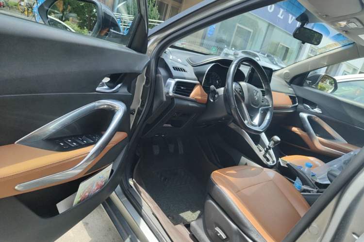 Used Baojun 510 2017 1.5L Manual Luxury Model Driver Seat
