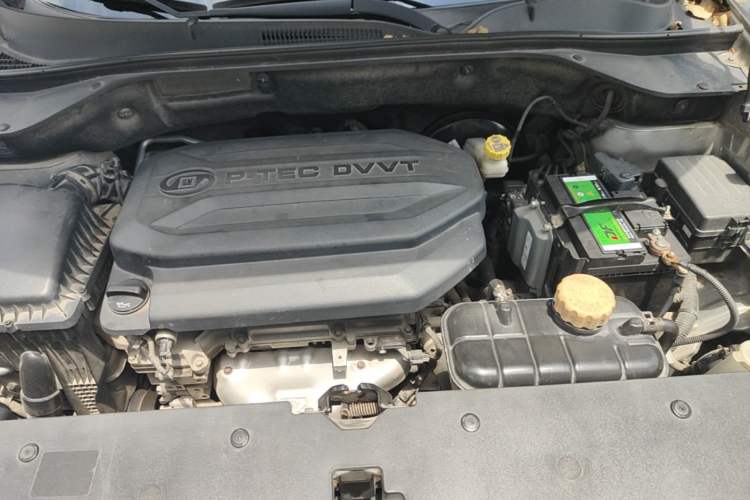 Used Baojun 510 2017 1.5L Manual Luxury Model Engine Bay