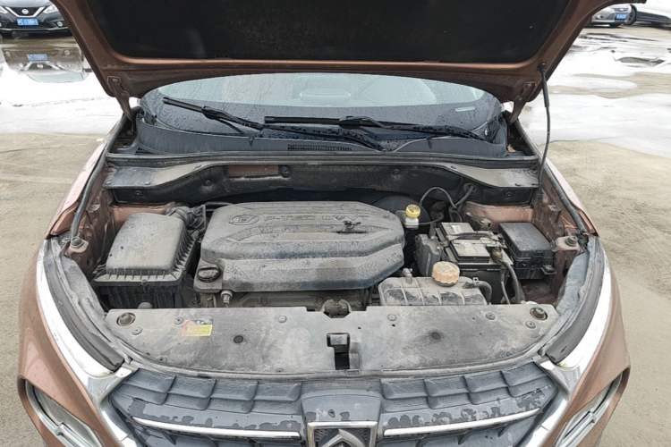 Used Baojun 510 2017 1.5L Manual Luxury Model Engine Bay
