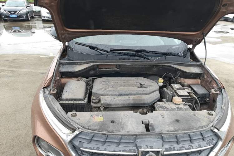 Used Baojun 510 2017 1.5L Manual Luxury Model Engine Bay Right