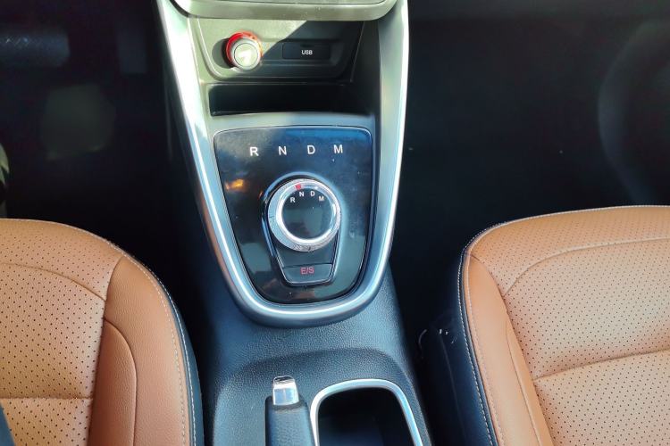 Used Baojun 510 2017 1.5L Automatic Luxury Model Gear Lever