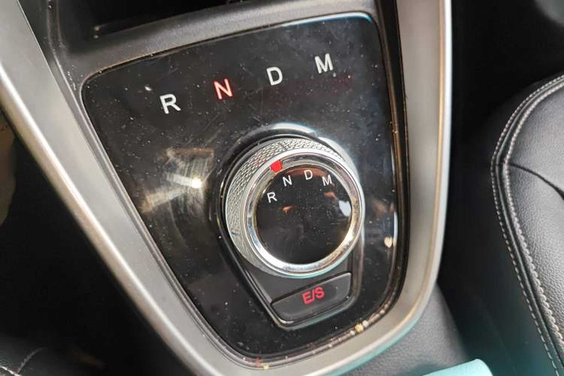 Used Baojun 510 2017 1.5L Automatic Fashion Model Gear Lever