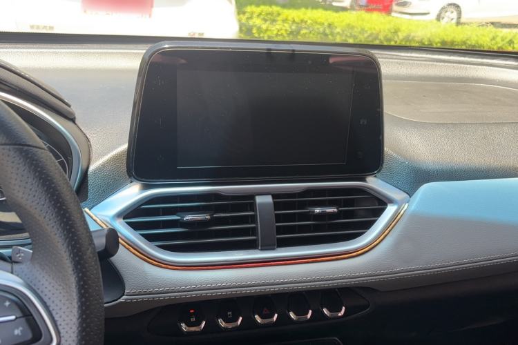 Used Baojun 510 2017 1.5L Automatic Fashion Model Audio And AC Panel