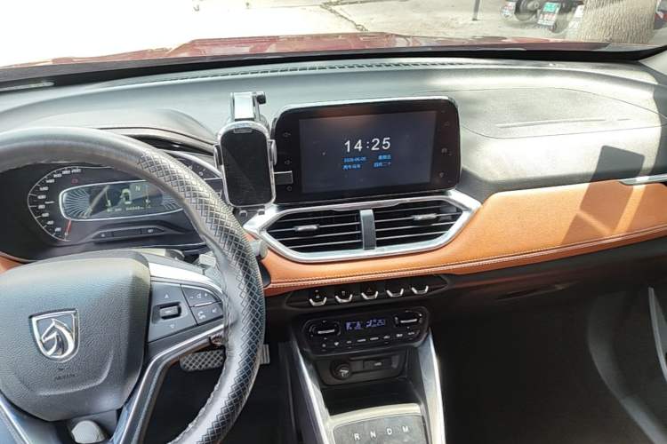 Used Baojun 510 2017 1.5L Automatic Luxury Model Audio And AC Panel