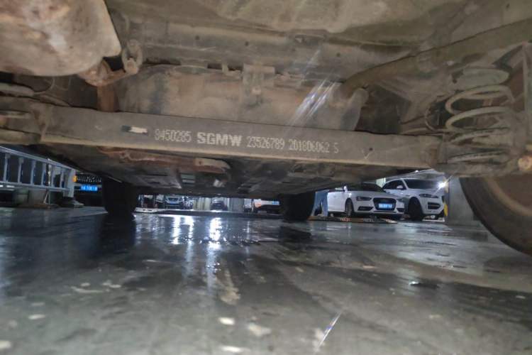 Used Baojun 510 2017 1.5L Automatic Fashion Model Chassis Rear