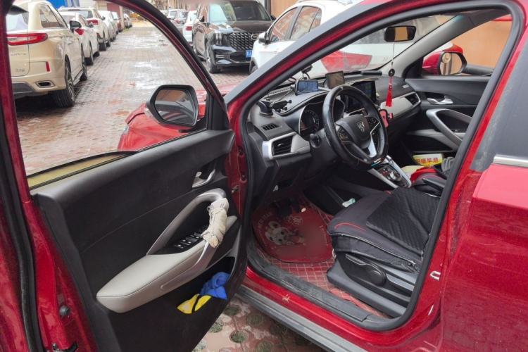 Used Baojun 510 2017 1.5L Automatic Fashion Model Driver Seat