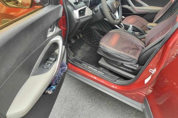 Used Baojun 510 2017 1.5L Manual Fashion Model Driver Seat