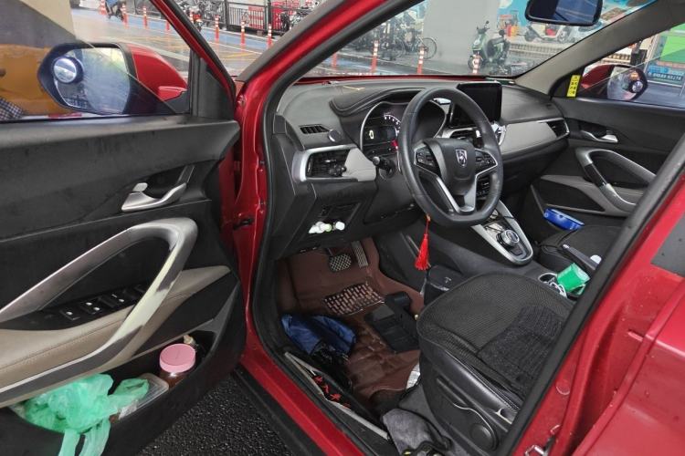 Used Baojun 510 2017 1.5L Automatic Fashion Model Driver Seat