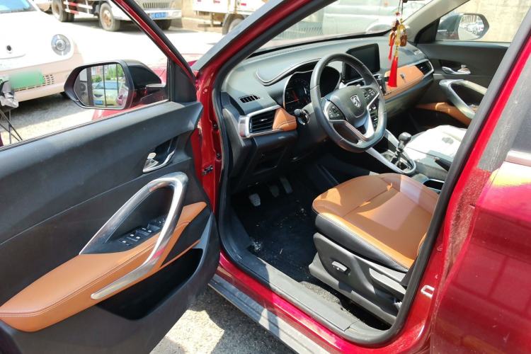 Used Baojun 510 2017 1.5L Manual Luxury Model Driver Seat
