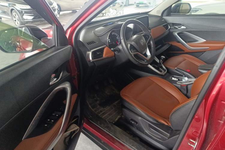 Used Baojun 510 2017 1.5L Manual Luxury Model Driver Seat