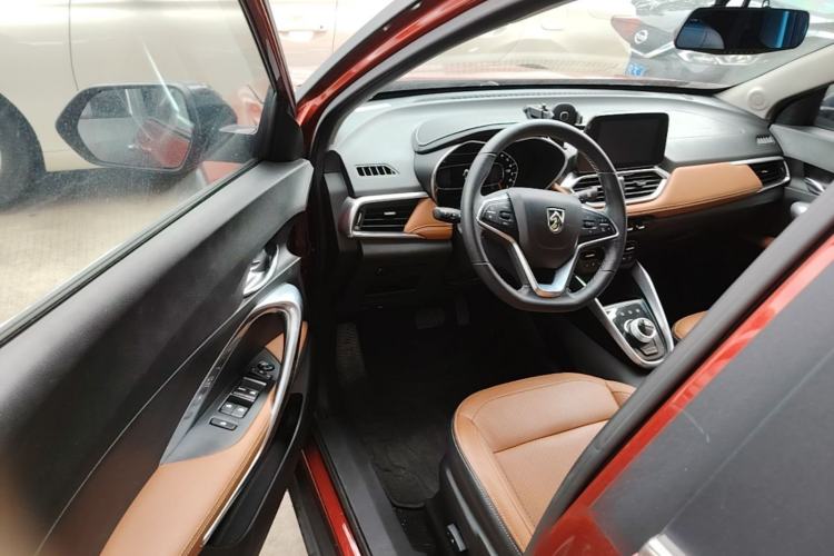 Used Baojun 510 2017 1.5L Automatic Luxury Model Driver Seat