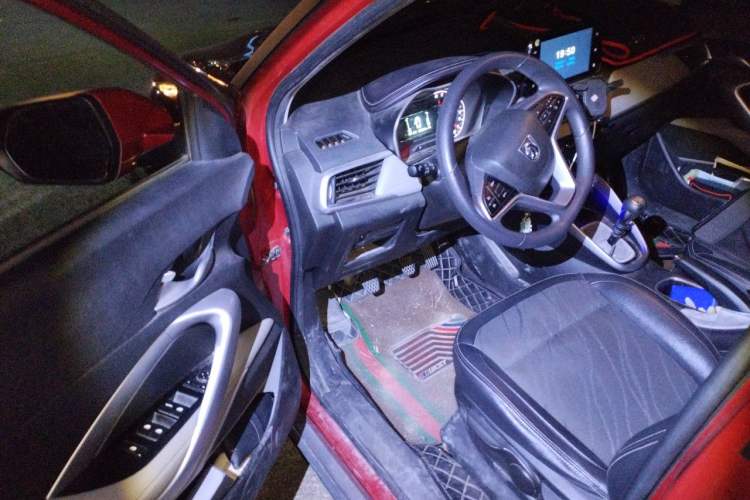 Used Baojun 510 2017 1.5L Manual Fashion Model Driver Seat