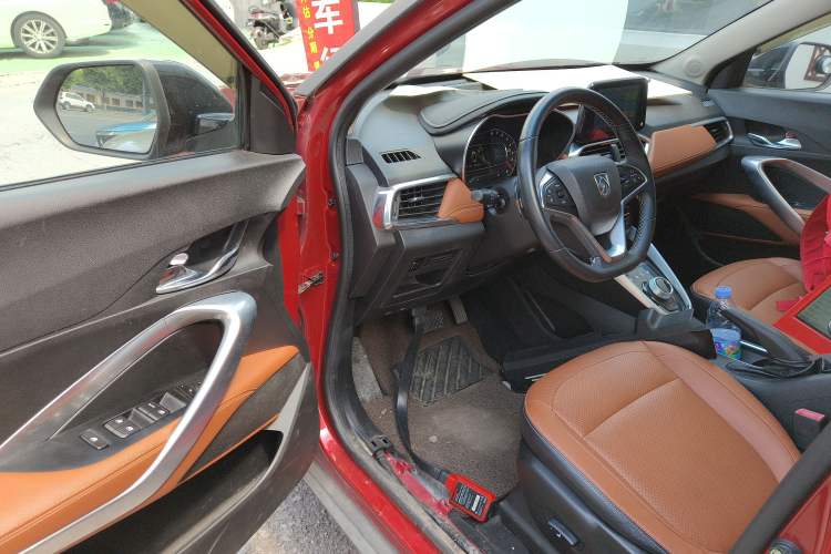 Used Baojun 510 2017 1.5L Automatic Luxury Model Driver Seat