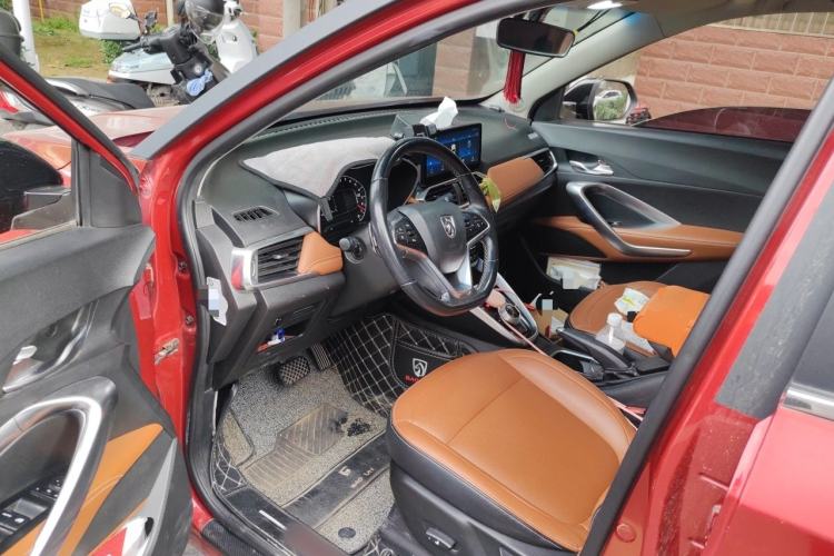 Used Baojun 510 2017 1.5L Automatic Luxury Model Driver Seat