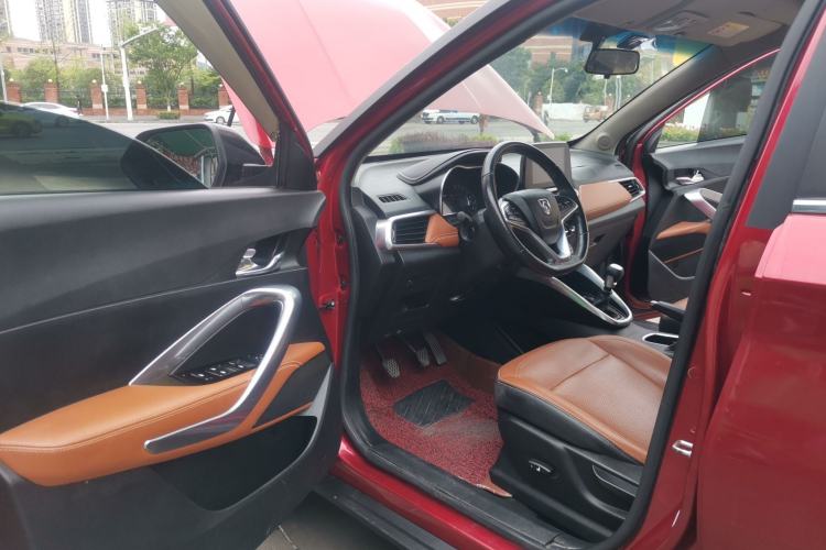 Used Baojun 510 2017 1.5L Manual Luxury Model Driver Seat