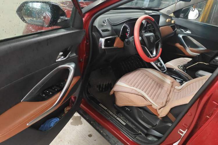 Used Baojun 510 2017 1.5L Automatic Luxury Model Driver Seat