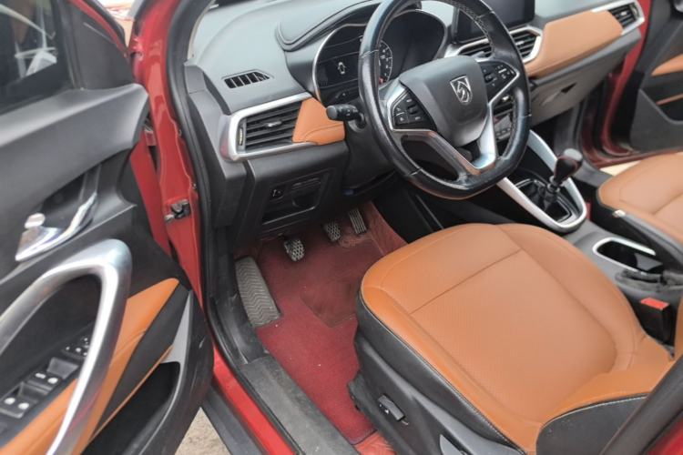 Used Baojun 510 2017 1.5L Manual Luxury Model Driver Seat