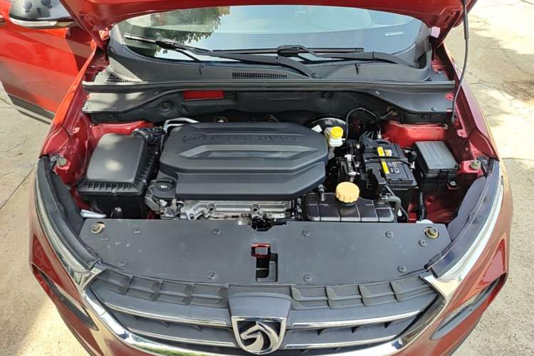 Used Baojun 510 2017 1.5L Automatic Luxury Model Engine Bay
