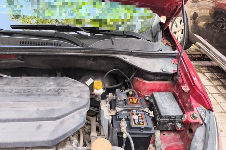 Used Baojun 510 2017 1.5L Manual Luxury Model Engine Bay Left