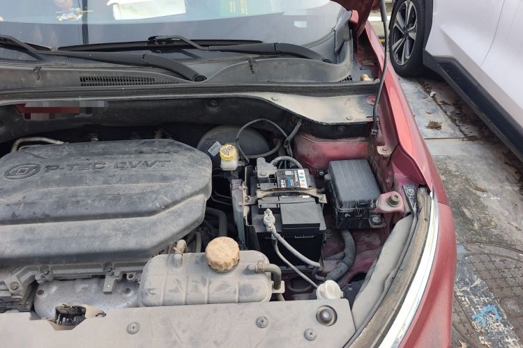 Used Baojun 510 2017 1.5L Manual Luxury Model Engine Bay Left
