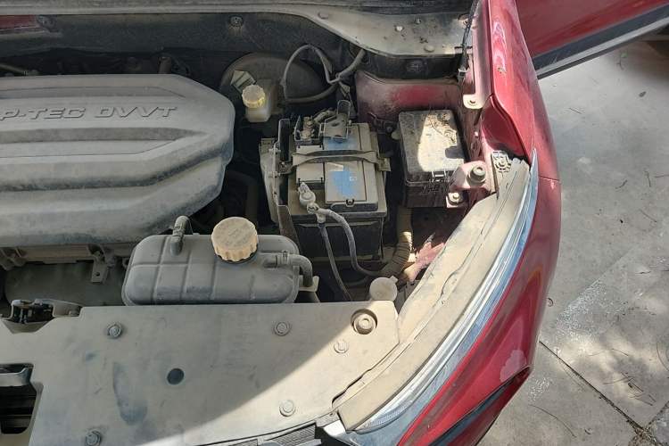 Used Baojun 510 2017 1.5L Manual Luxury Model Engine Bay Left