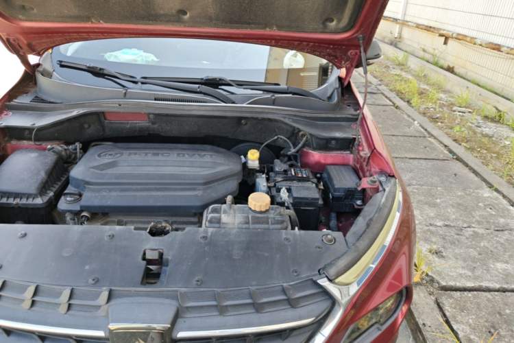 Used Baojun 510 2017 1.5L Manual Luxury Model Engine Bay Left