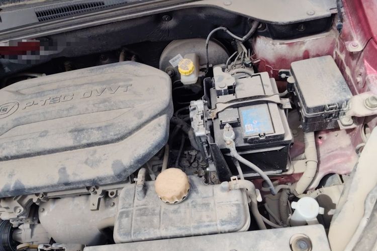 Used Baojun 510 2017 1.5L Automatic Luxury Model Engine Bay Left