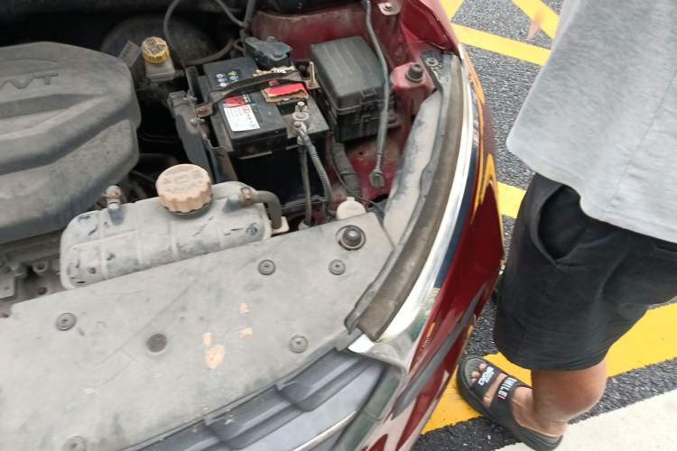 Used Baojun 510 2017 1.5L Manual Fashion Model Engine Bay Left