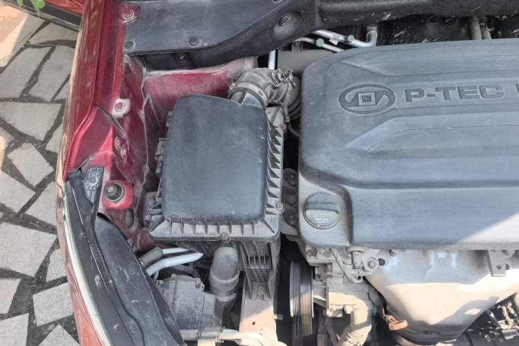 Used Baojun 510 2017 1.5L Automatic Fashion Model Engine Bay Right