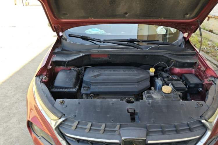 Used Baojun 510 2017 1.5L Manual Luxury Model Engine Bay Right