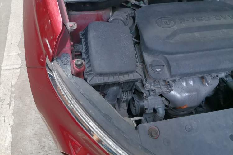 Used Baojun 510 2017 1.5L Manual Fashion Model Engine Bay Right