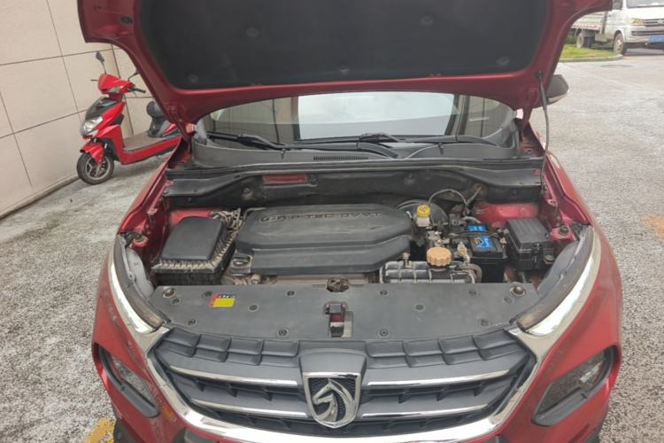 Used Baojun 510 2017 1.5L Manual Luxury Model Engine Bay