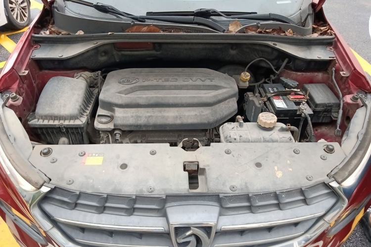 Used Baojun 510 2017 1.5L Manual Fashion Model Engine Bay