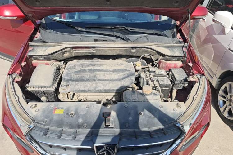 Used Baojun 510 2017 1.5L Manual Fashion Model Engine Bay