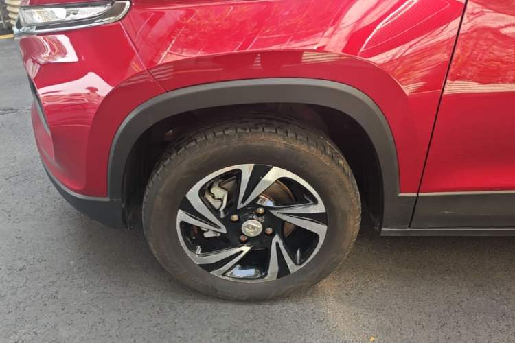Used Baojun 510 2017 1.5L manual Comfort trim Exterior 2