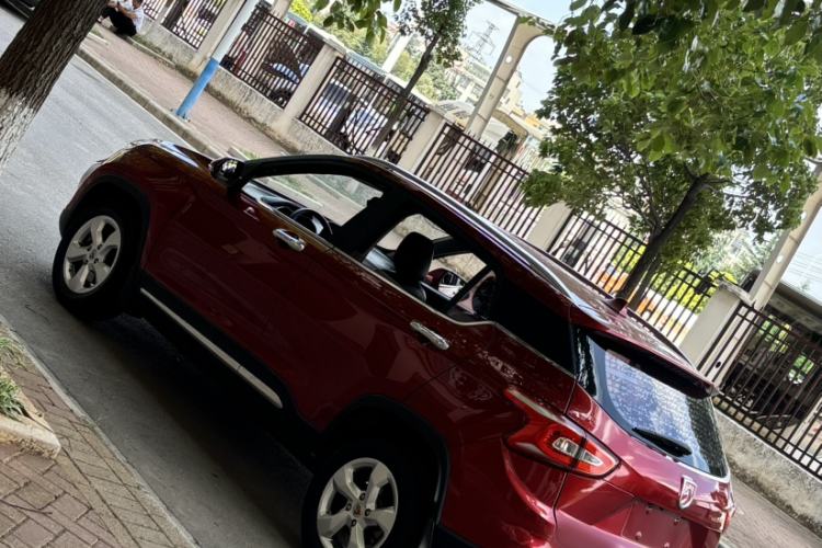 Used Baojun 510 2017 1.5L Automatic Fashion Model Exterior 4