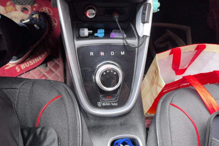 Used Baojun 510 2017 1.5L Automatic Fashion Model Gear Lever