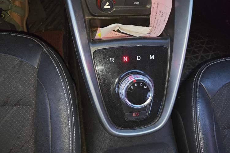 Used Baojun 510 2017 1.5L Automatic Fashion Model Gear Lever