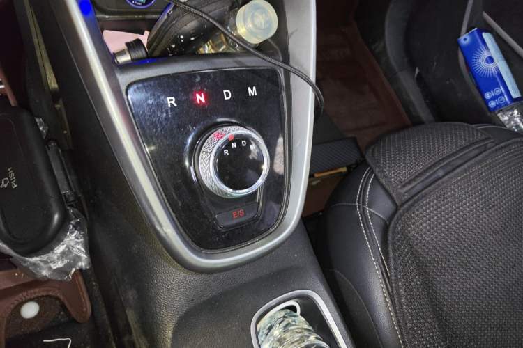 Used Baojun 510 2017 1.5L Automatic Fashion Model Gear Lever